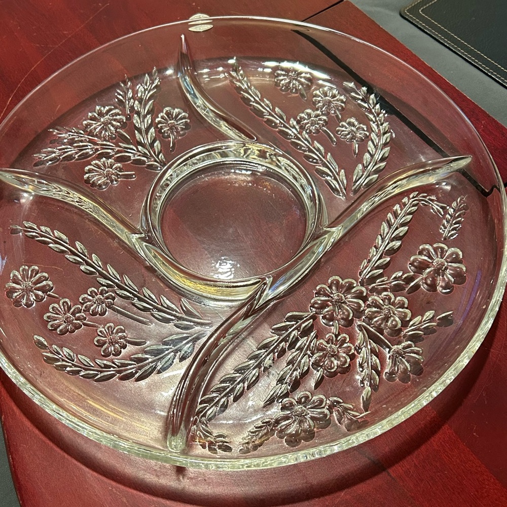 Vintage Floral Stunning Glass Serving Platter. Excellent Condition!
